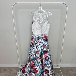 Let’s 2-Piece Prom Dress White Lace Top Floral Skirt Size Small 🌸🤍